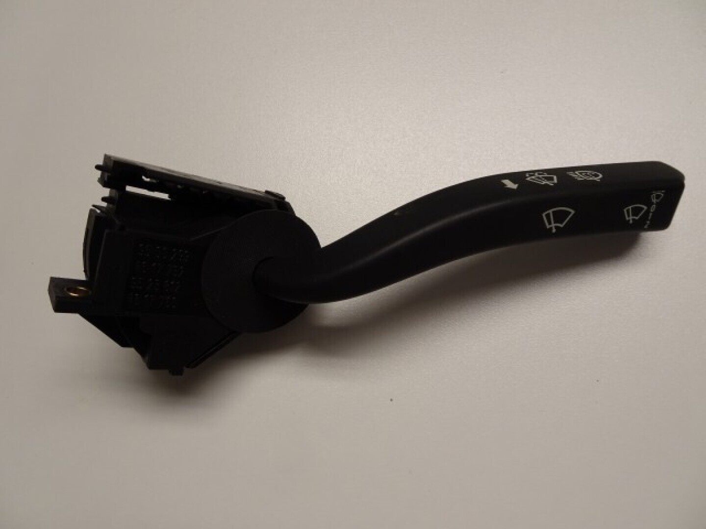 Schakelaar tbv ruitenwissers Saab 9000